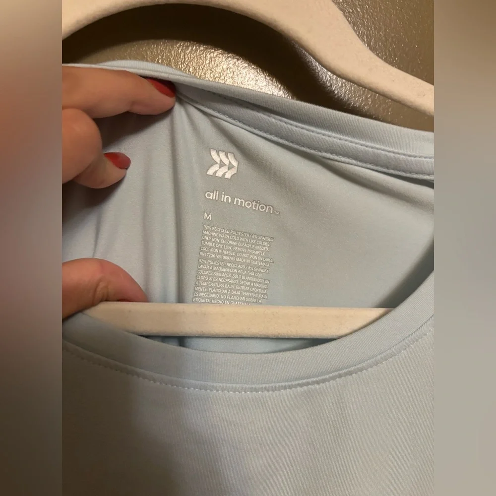 Workout Top - Picture 3 of 4